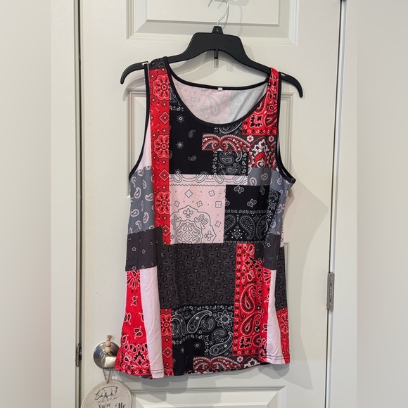 Tank top - Picture 1 of 3
